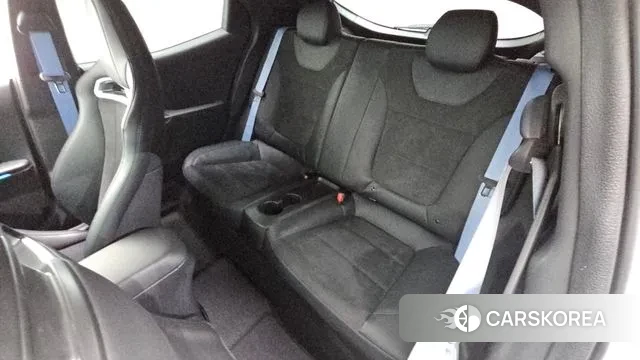 Hyundai Veloster (JS) 2021 Светло-серебряный цвет из Кореи, фото 2