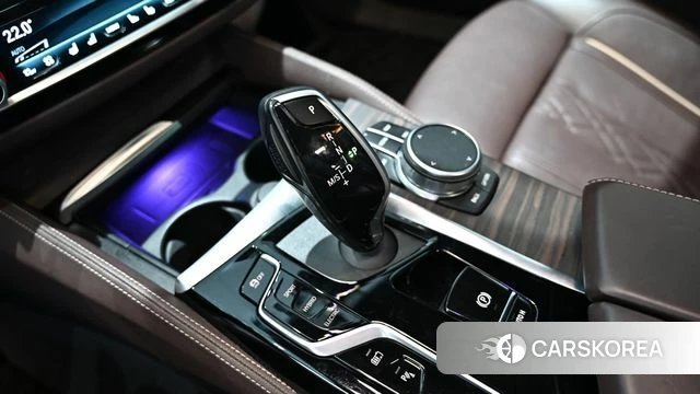 BMW 5 Series (G30) 2020 Черный из Кореи, фото 2