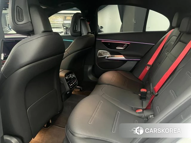 Mercedes-Benz E-Class W214 2026 Белый из Кореи, фото 2