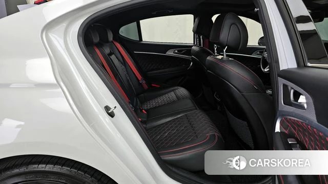 Genesis The New G70 2023 Белый из Кореи, фото 2