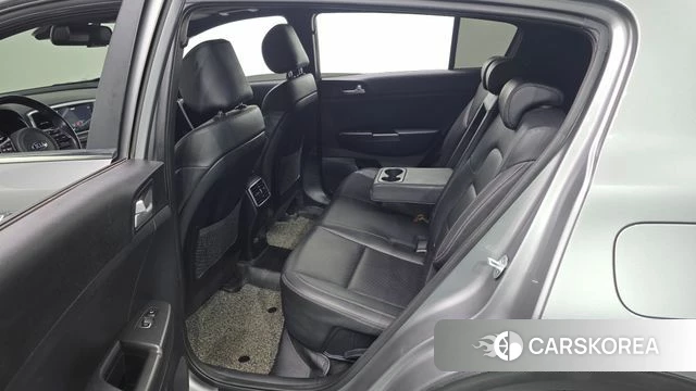Kia Sportage The Bold 2019 Серебристо-серый из Кореи, фото 2