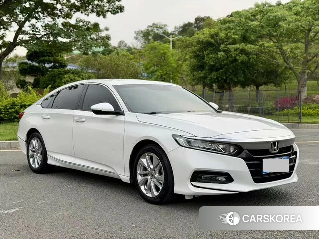 Honda Accord 2021 Белый из Китая, фото 2