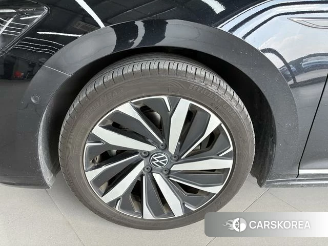 Volkswagen Passat 2022 Черный из Китая, фото 2