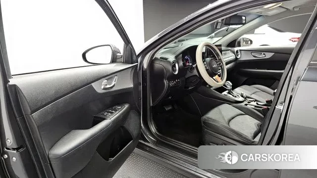 Kia The New K3 2nd generation 2021 Серый из Кореи, фото 2