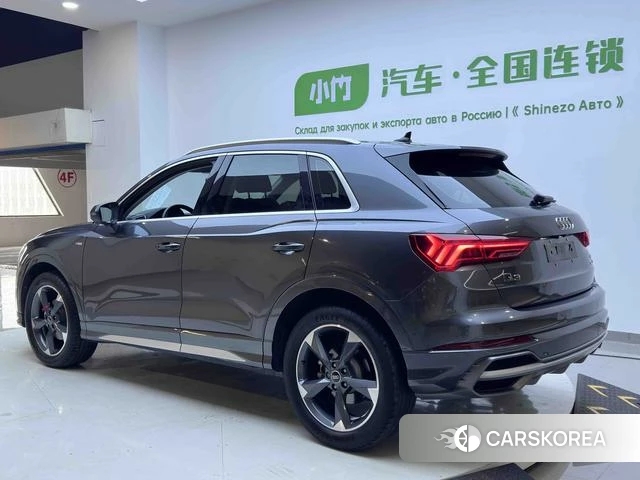 Audi Q3 2021 Темно-серый из Китая, фото 2