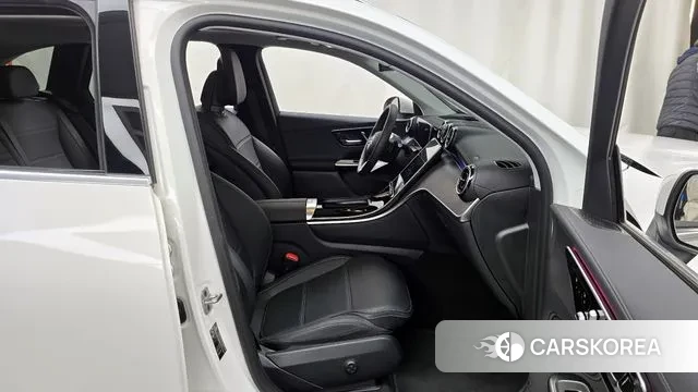 Mercedes-Benz GLC-Class X254 2024 Белый из Кореи, фото 2