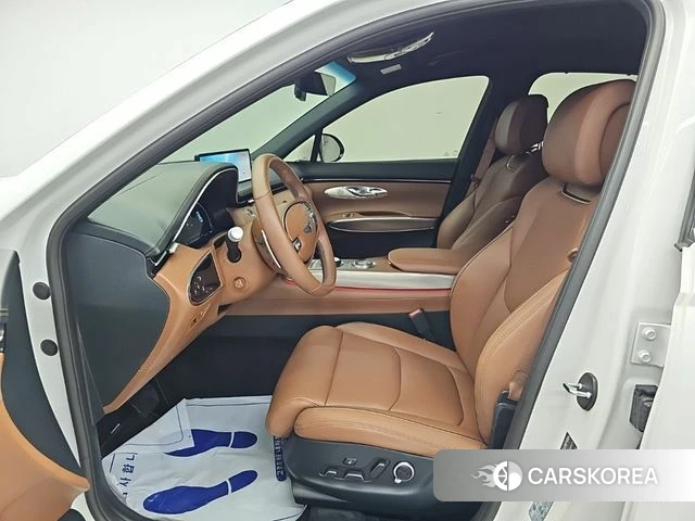 Genesis GV70 2023 Белый из Кореи, фото 2