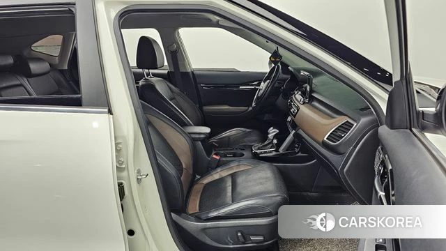 Kia Seltos 2021 Белый из Кореи, фото 2