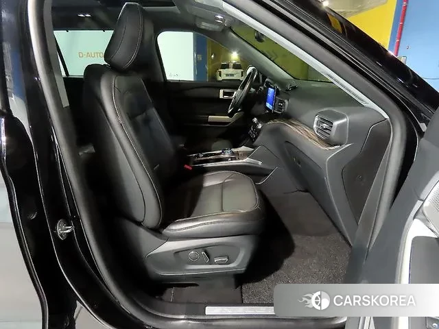 Ford Explorer 6th Generation 2020 Черный из Кореи, фото 2