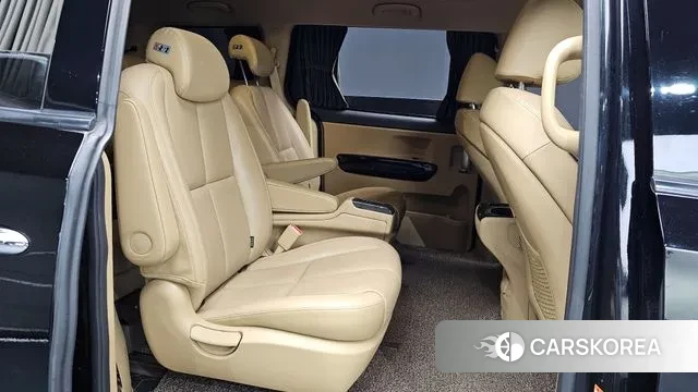 Kia The New Carnival 2018 Черный из Кореи, фото 2