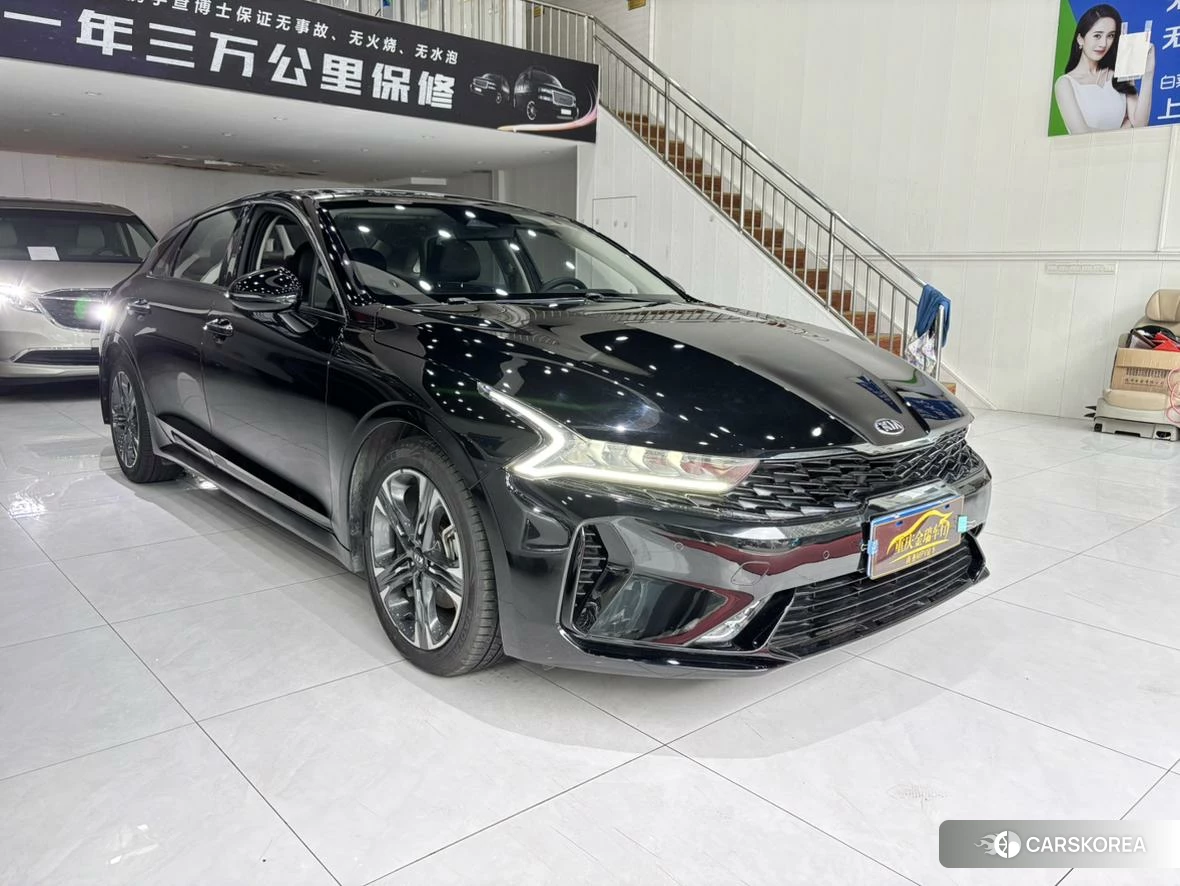 Kia K5 2020 Черный из Китая, фото 2