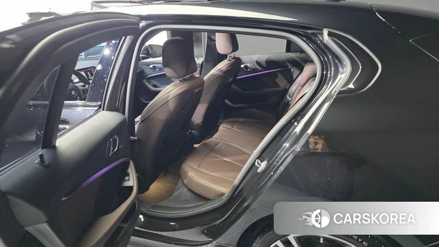 BMW 1 Series (F40) 2021 Черный из Кореи, фото 2