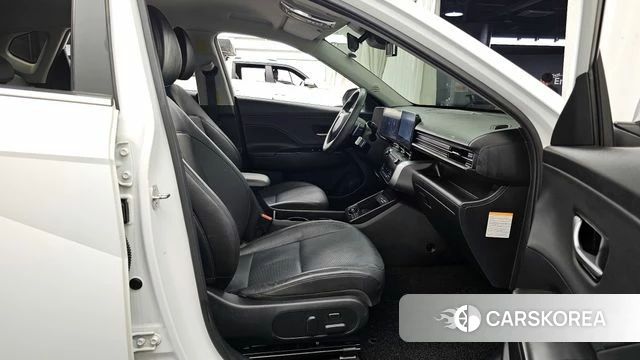 Hyundai Kona Hybrid (SX2) 2023 Белый из Кореи, фото 2