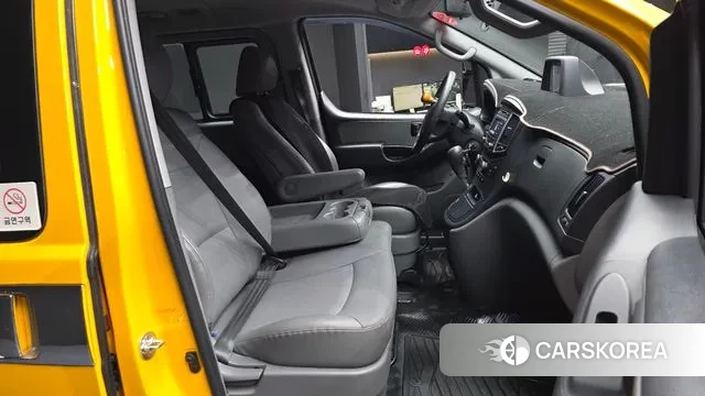 Hyundai The New Grand Starex 2018 Желтый из Кореи, фото 2