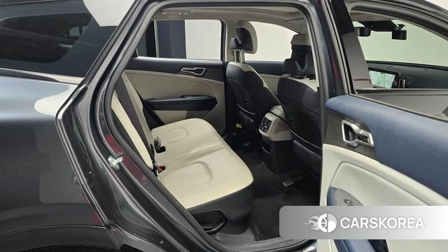 Kia Sportage 5th Generation Hybrid 2023 Серый из Кореи, фото 2