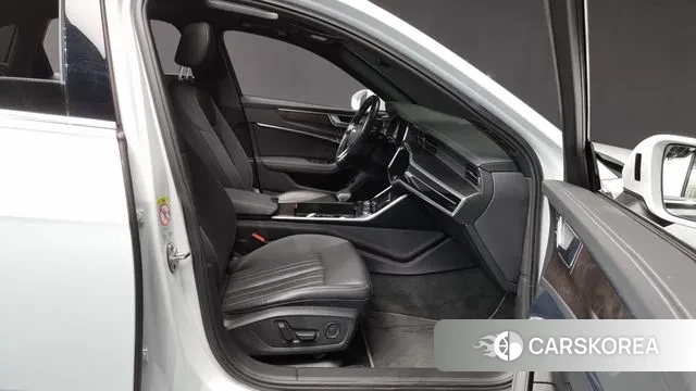 Audi A6 (C8) 2020 Белый из Кореи, фото 2