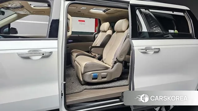 Kia Carnival 4th generation 2023 Белый из Кореи, фото 2