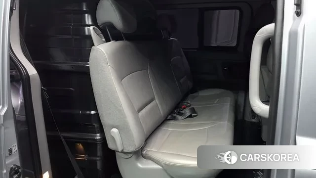 Hyundai The New Grand Starex 2018 Серебристо-серый из Кореи, фото 2