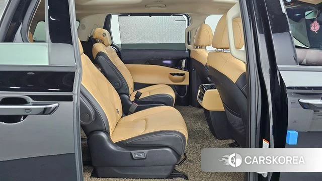 Kia Carnival 4th generation 2023 Черный из Кореи, фото 2