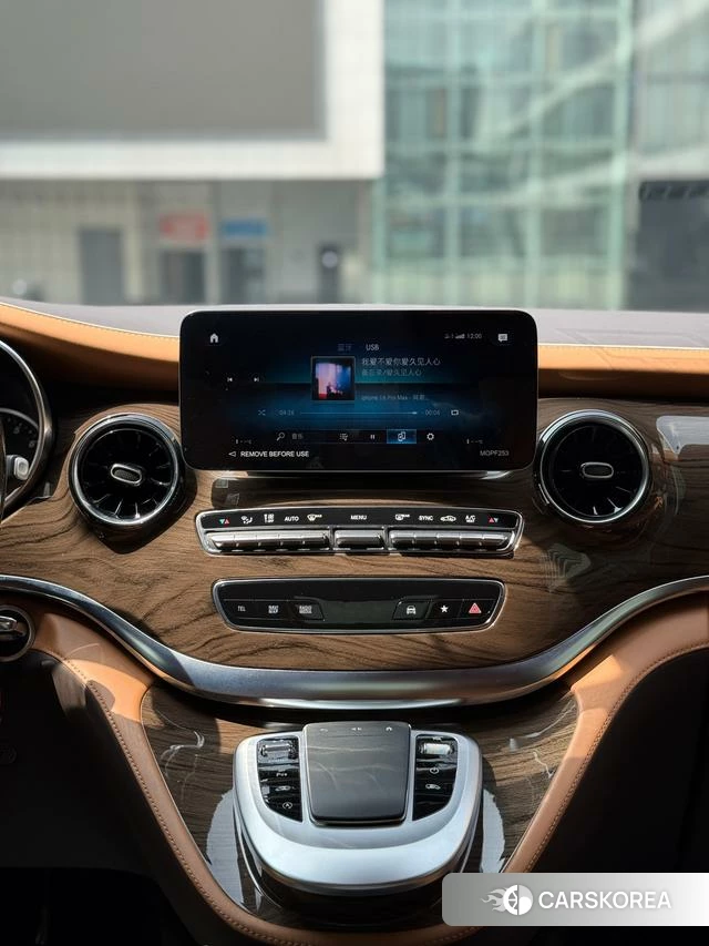 Mercedes-Benz V-class 2023 Черный из Китая, фото 2