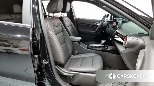 Chevrolet (GM Daewoo) Trax Crossover 2023 Черный из Кореи, фото 2