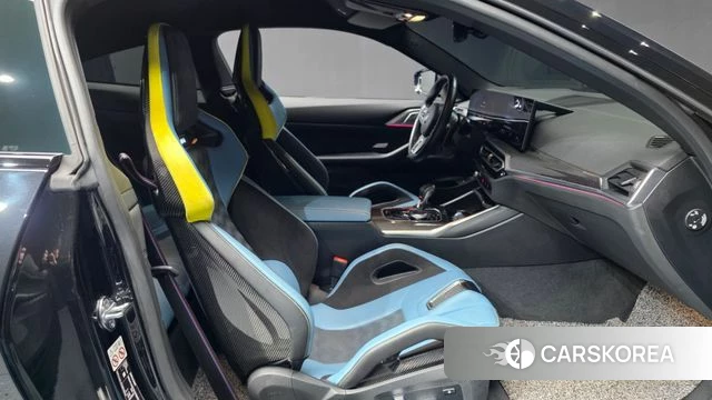 BMW M4 (G82) 2023 Черный из Кореи, фото 2