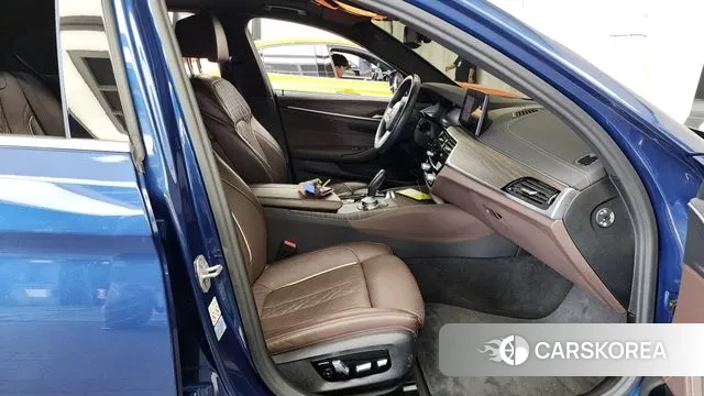 BMW 5 Series (G30) 2020 Синий из Кореи, фото 2