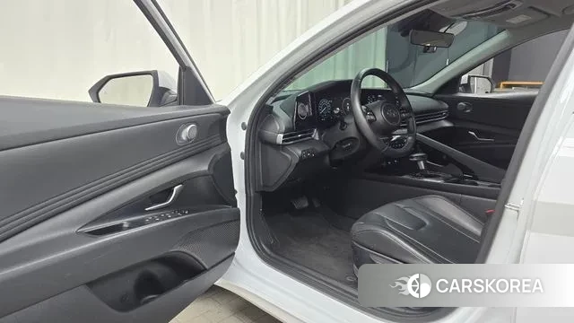 Hyundai Avante (CN7) 2022 Белый из Кореи, фото 2