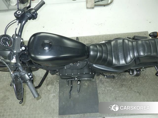 Проданный Harley-Davidson Sportster XL883N 2020 из Японии, фото 2