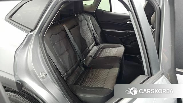 Chevrolet (GM Daewoo) Trax Crossover 2024 Серый из Кореи, фото 2