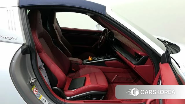 Porsche 911(992) 2023 Белый из Кореи, фото 2