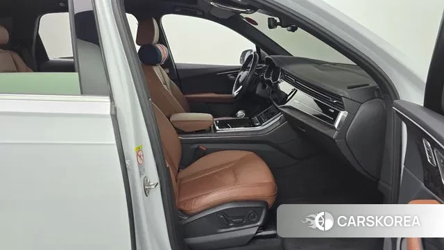 Audi Q7 (4M) 2023 Белый из Кореи, фото 2