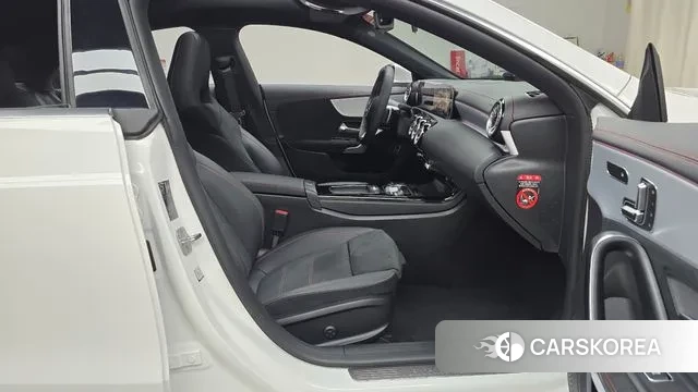 Mercedes-Benz CLA-Class C118 2025 Белый из Кореи, фото 2