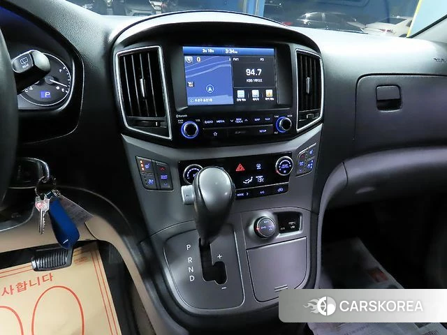 Hyundai The New Grand Starex 2018 Серебряный из Кореи, фото 2