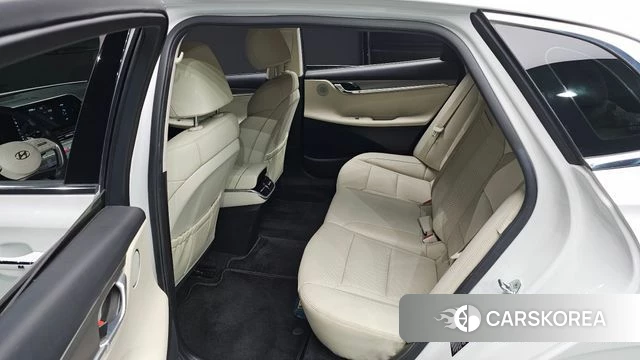 Hyundai The New Grandeur IG Hybrid 2022 Белый из Кореи, фото 2