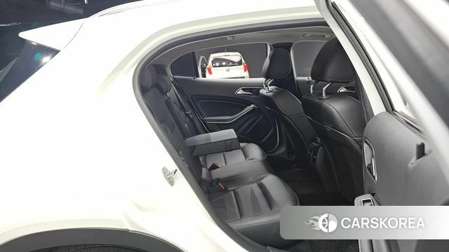Mercedes-Benz GLA-Class X156 2018 Белый из Кореи, фото 2