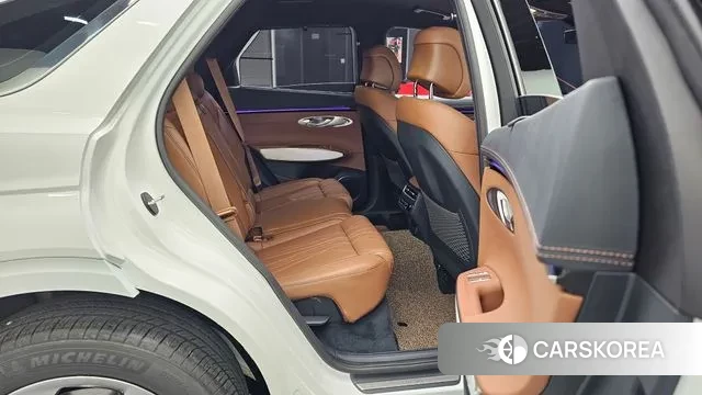 Genesis GV70 2025 Белый из Кореи, фото 2