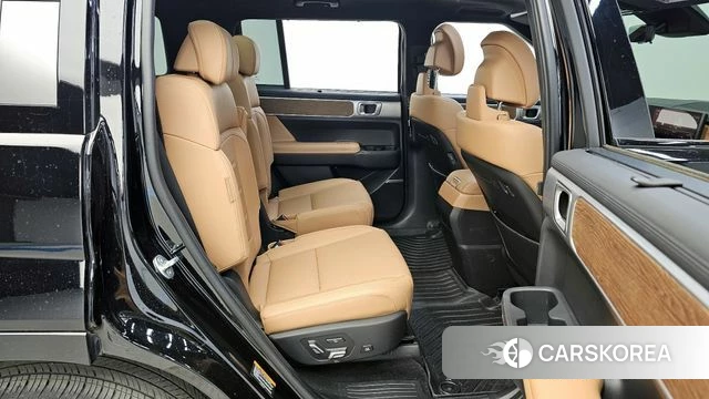 Hyundai Santa Fe (MX5) 2023 Черный из Кореи, фото 2