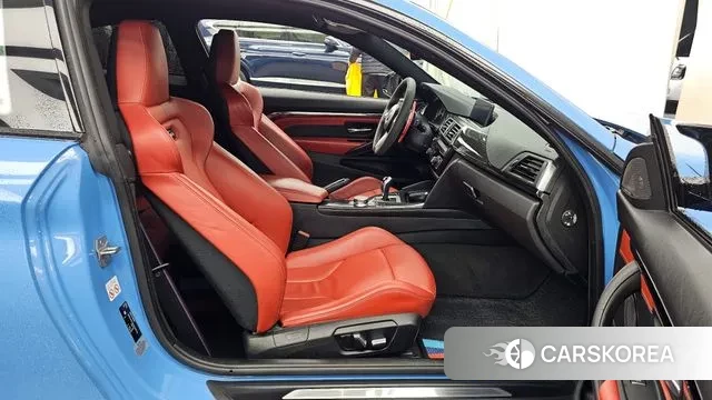 BMW M4 (F82) 2019 Светло-серебряный цвет из Кореи, фото 2