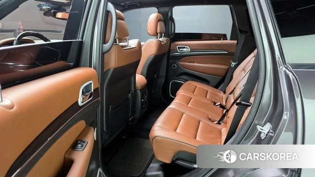 Jeep Grand Cherokee 2021 Серый из Кореи, фото 2