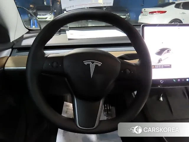Tesla Model 3 2022 Белый из Кореи, фото 2