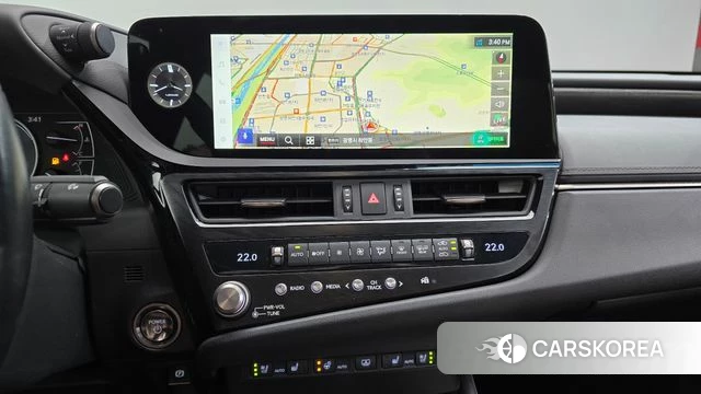 Lexus ES300h 7th generation 2024 Черный из Кореи, фото 2