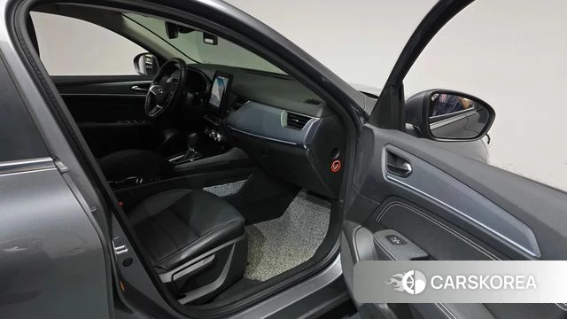 Renault Korea (Samsung) XM3 2022 Серебристо-серый из Кореи, фото 2