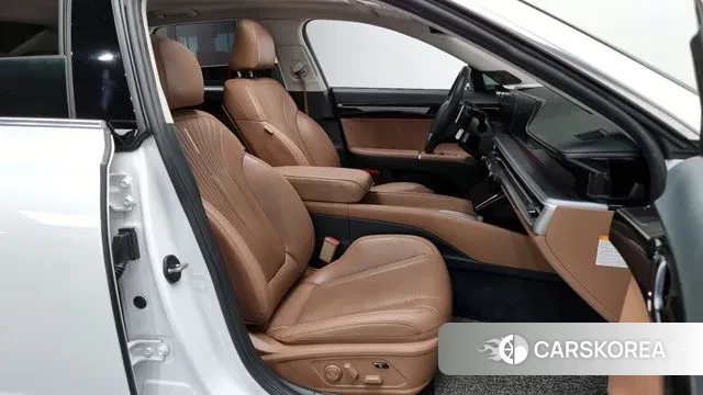 Hyundai Grandeur Hybrid (GN7) 2023 Белый из Кореи, фото 2