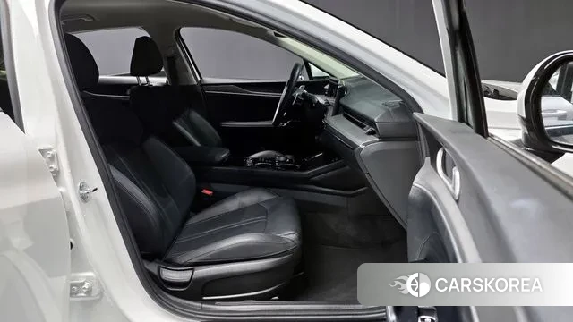 Kia The New K5 3rd generation 2024 Белый из Кореи, фото 2