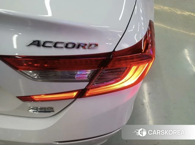Honda Accord 2021 Белый из Китая, фото 2