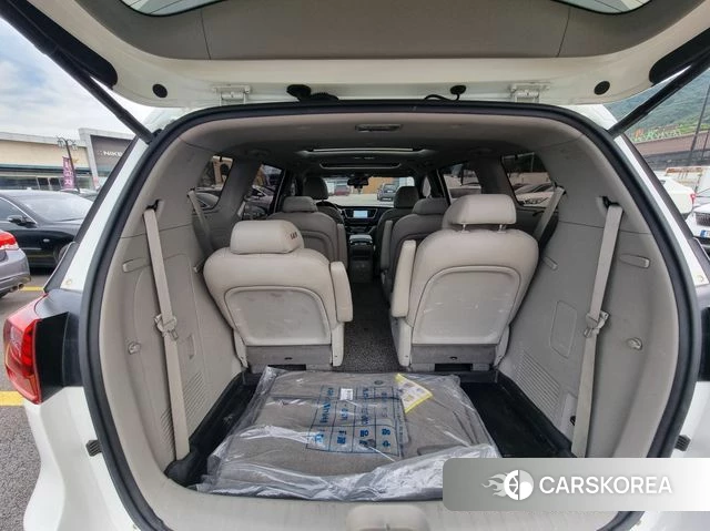 Kia The New Carnival 2018 Белый из Кореи, фото 2