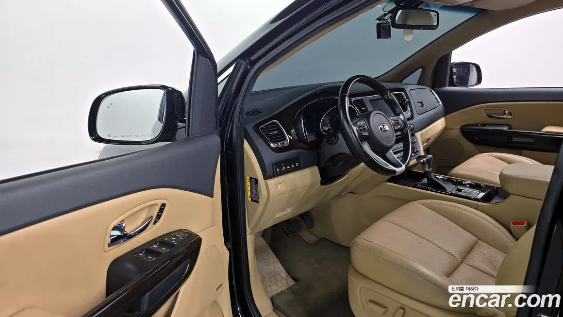 Kia The New Carnival 2018 Черный из Кореи, фото 2