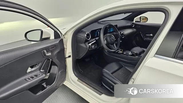 Mercedes-Benz A-Class W177 2020 Белый из Кореи, фото 2