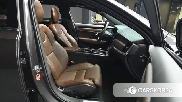 Volvo S90 2021 Серый из Кореи, фото 2